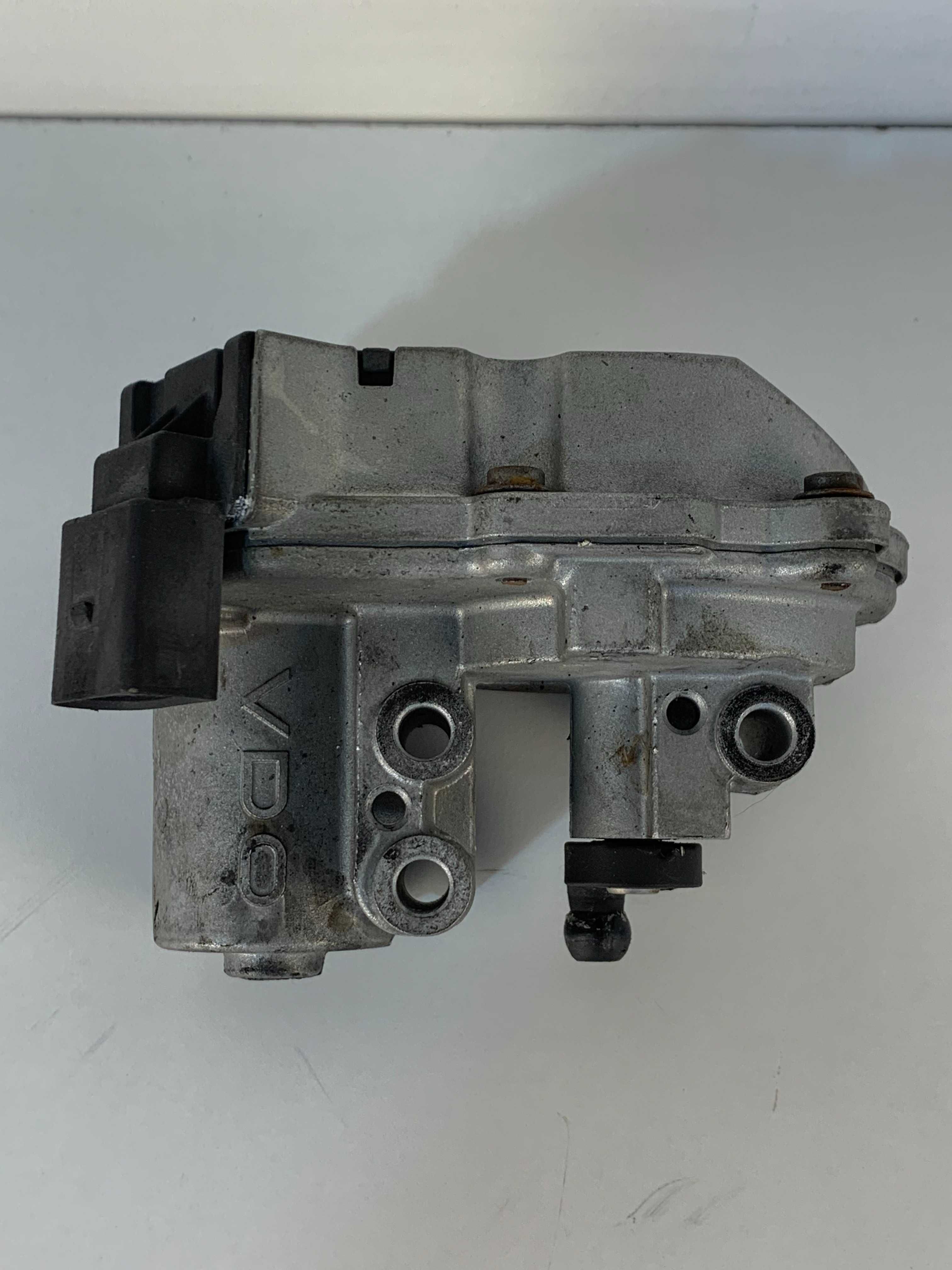 Моторче вихрови клапи AudiA4,A5,A6,A8,Q5,Q7 Vw Phaeton Touareg 2.7 3.0