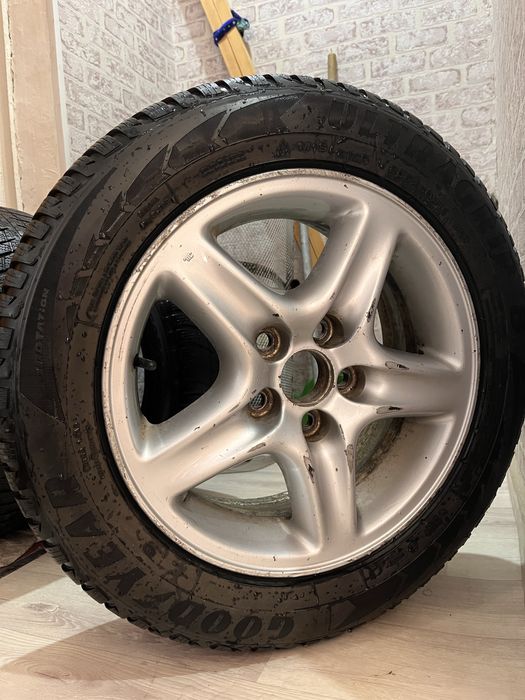 Продается Диск с покрышками