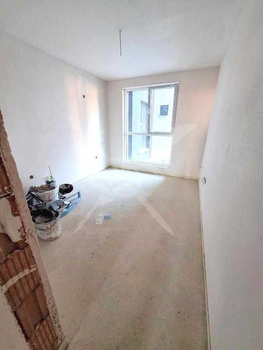 Продава се Двустаен апартамент в Бургас, Славейков - 65 кв.м за 1370 €/кв.м - Снимка #2