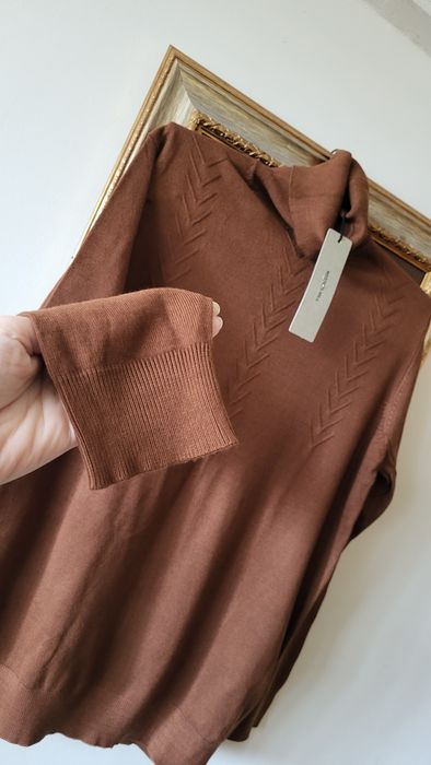 Pulover calitativ Notting Hill cu etichetă