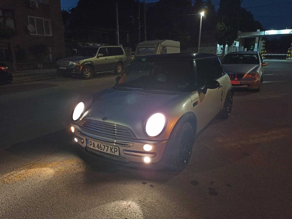MINI COOPER 1,6, 2004 г.
116 К.С.