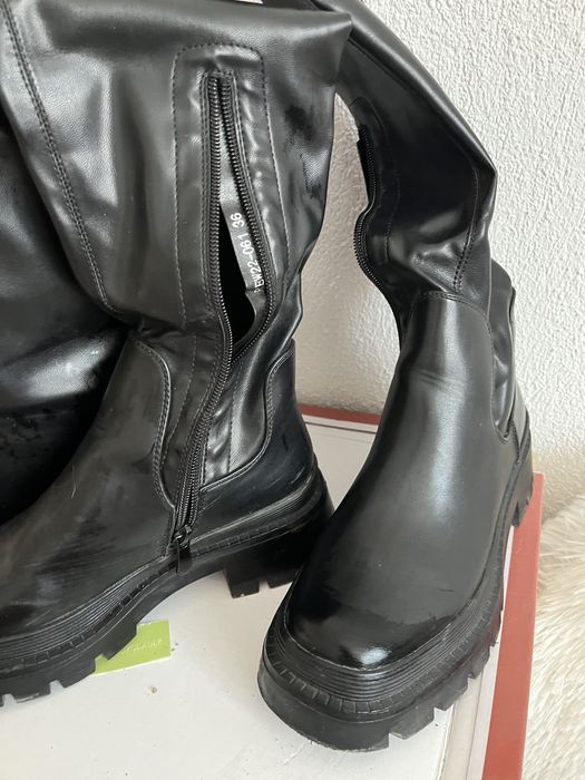 Високи и топли ботуши