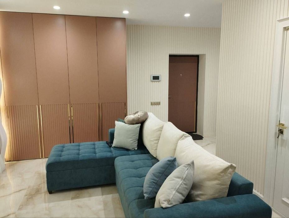 Parkent Plaza Продается 2 комнатная квартира ремонт ул.Махтумкули