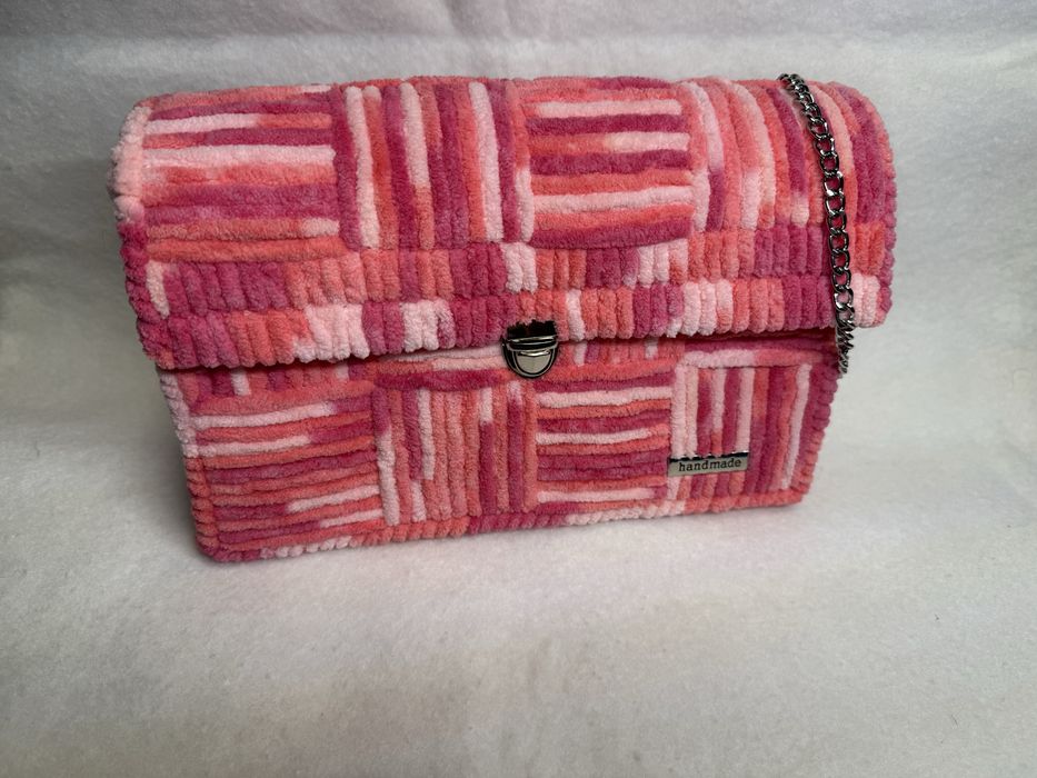 Geanta handmade plusata