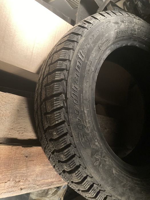 Шины зимнии с шипами новые 175 /65 14 /