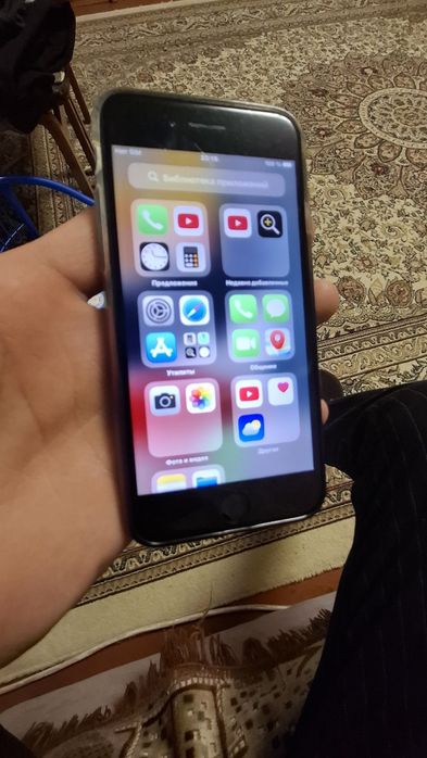 Продаю айфон 7 черный