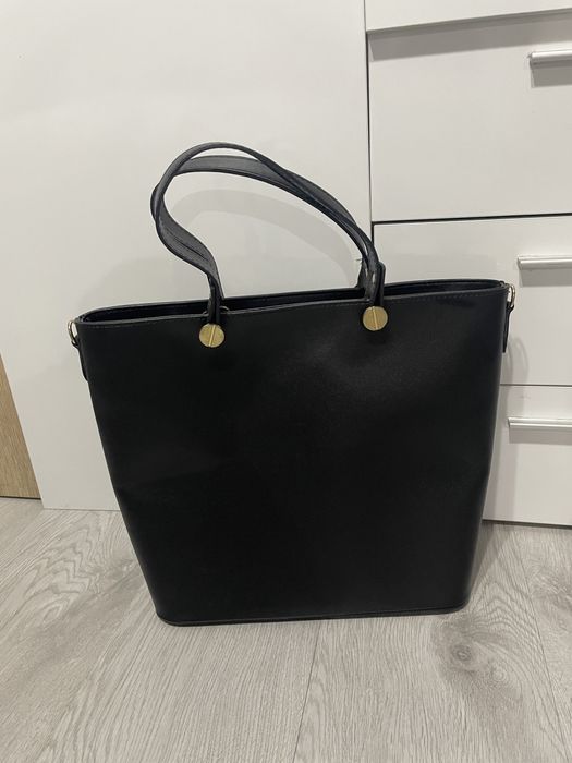 Черна дамска чанта