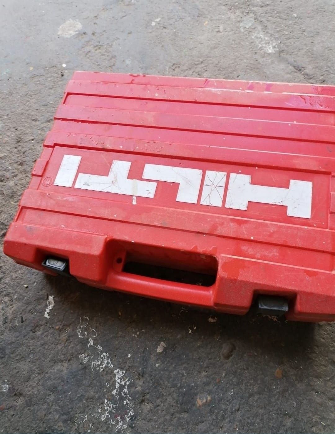 Hilti TE2M rotopercutor SDS Plus cu mandrina de schimb
