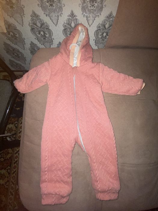 Продам детские комбинезоны