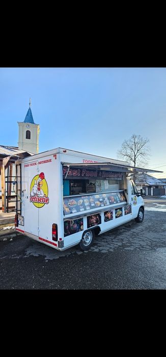 Food truck, rotiserie mobila, shaormerie mobila