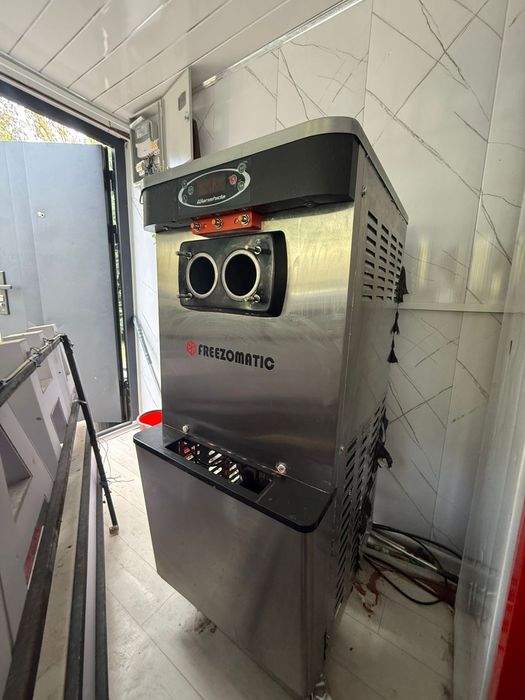 freezomatic 220w фризер, мороженое аппарат почти новая