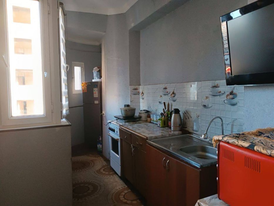 Тузел 2 Ор: Метро 2/4/12 средный ремонт 51 кв.м Своя