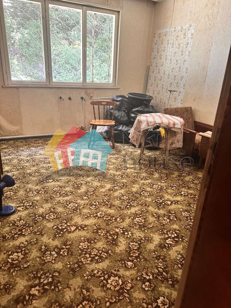 Етаж от къща в Варна-Аспарухово площ 220 цена 185000