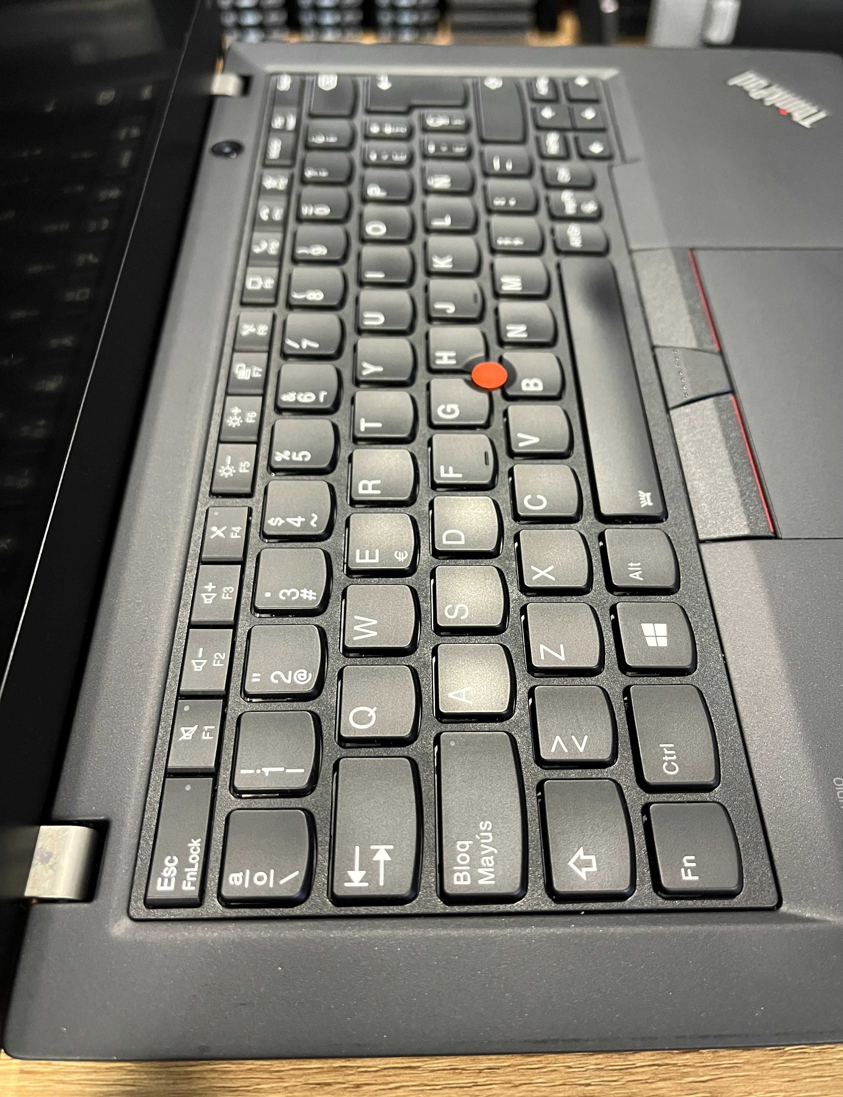 Lenovo Thinkpad X13 GEN 1. Core i5 10310U -1.7/4.4 GHz, 16/256 GB