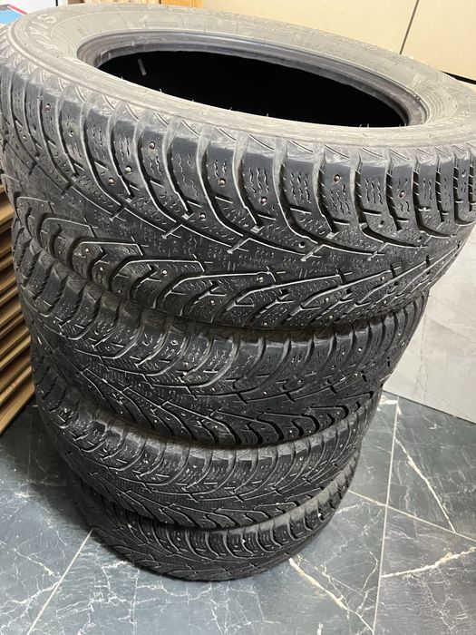 Шины шипованные 225/60, R17