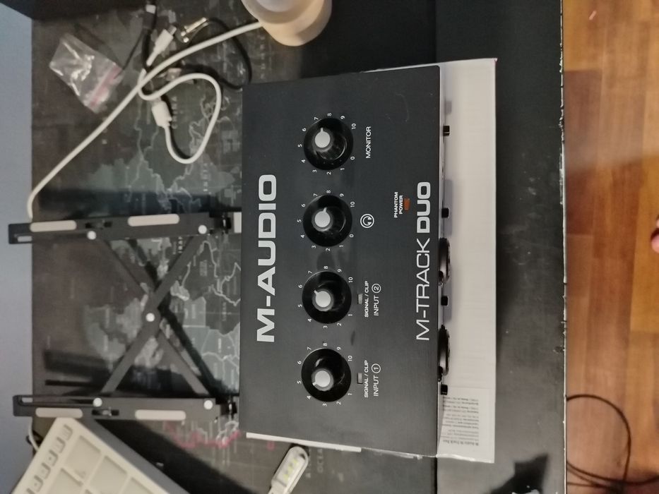 Звуковая карта M-Audio fast track duo