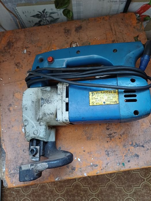 Электро ножницы по металу