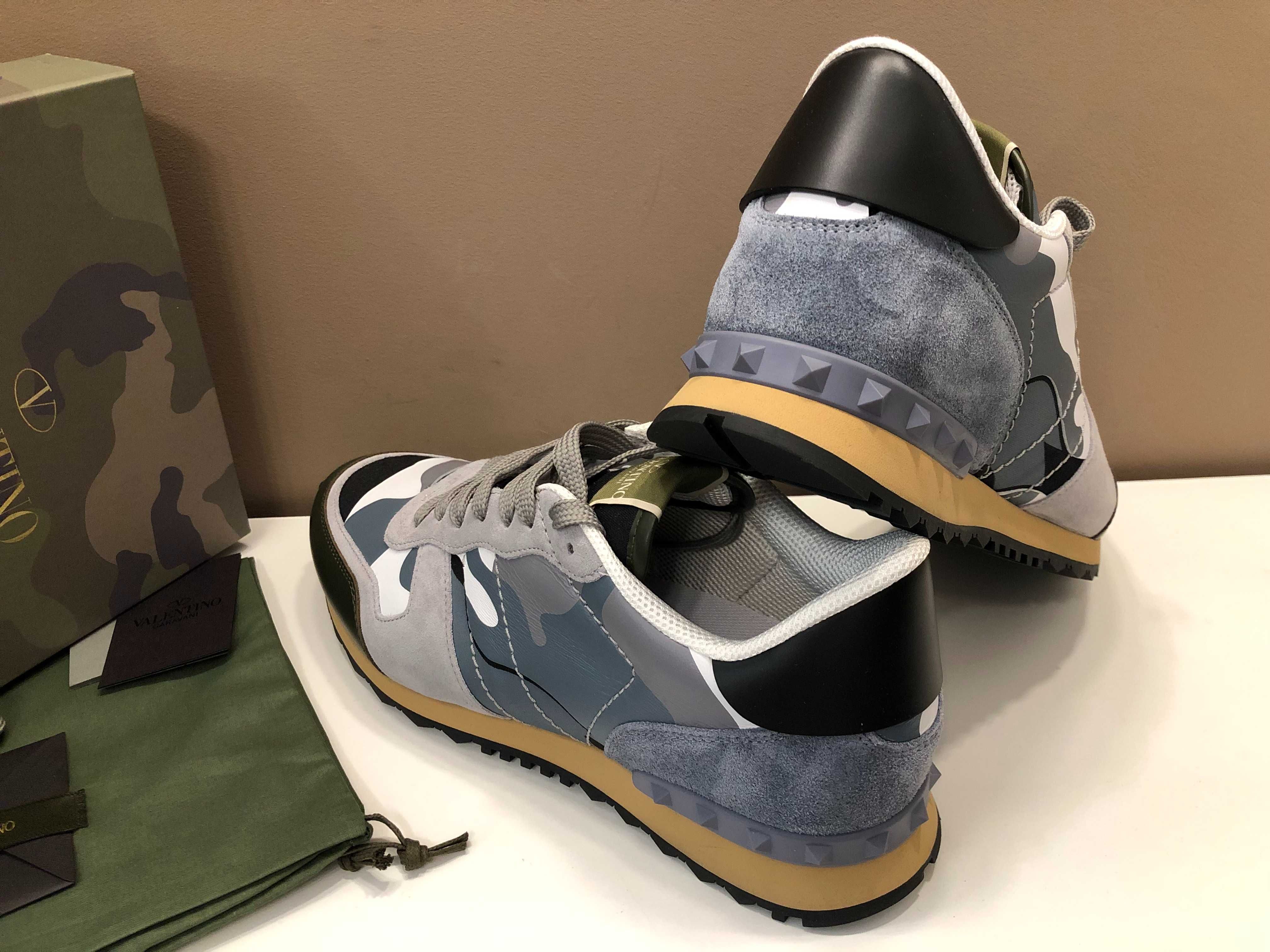 Valentino Garavani sneakers 42 autentici, full box, retail 580 euro