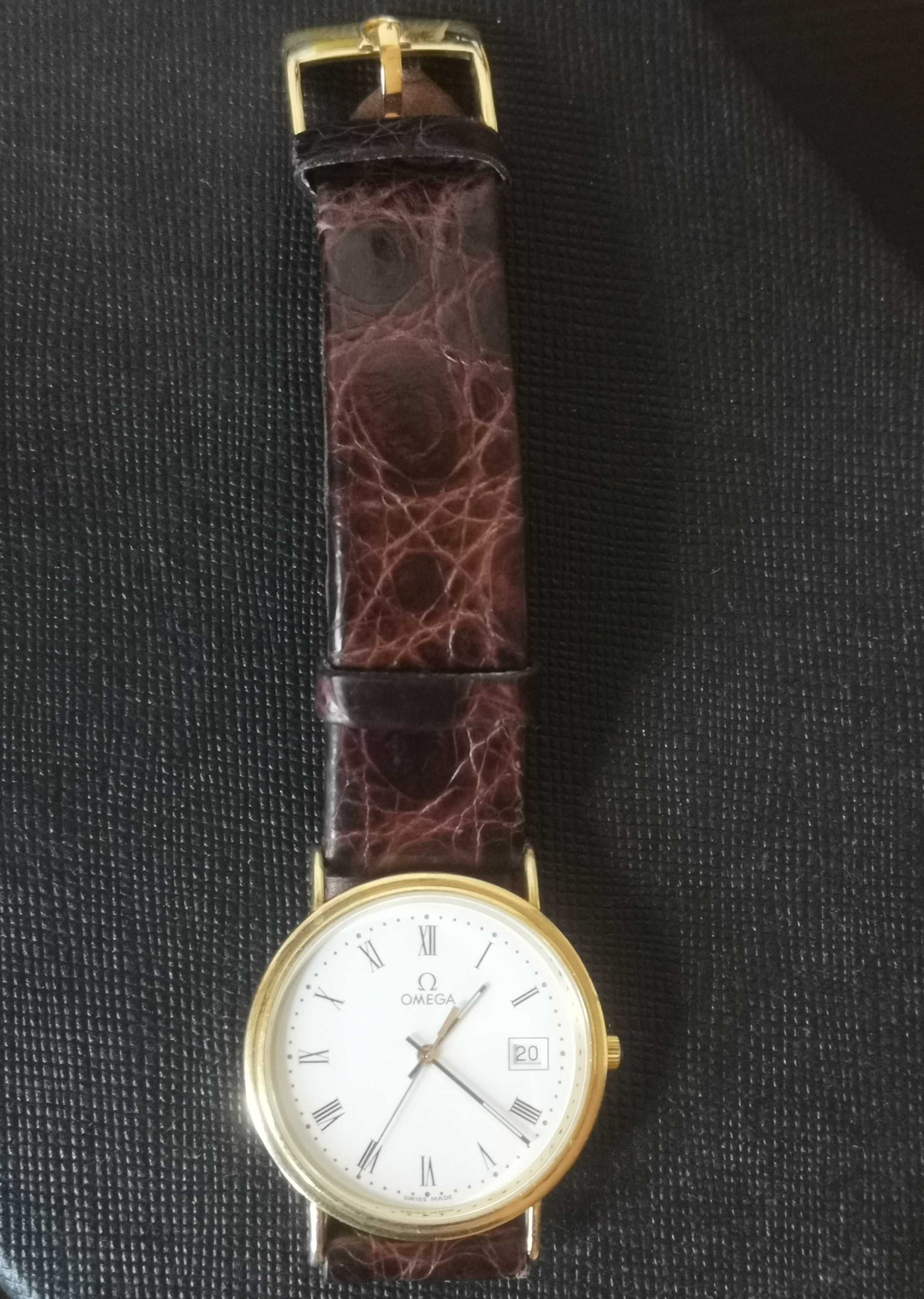 Часовник Omega злато 18k