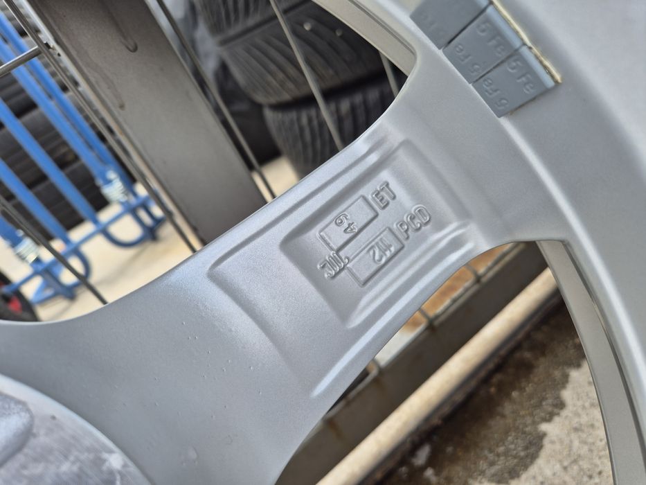 Джанти Dezent 17 цола , 5х112 , 7j , et49  215/65/17 Vw Skoda Audi