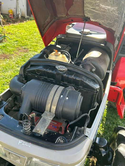 Tractor japonez Yanmar F220 D + freză de sol.