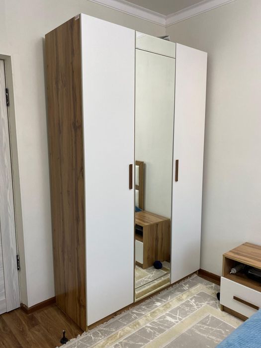 Продаётся спальный гарнитур,