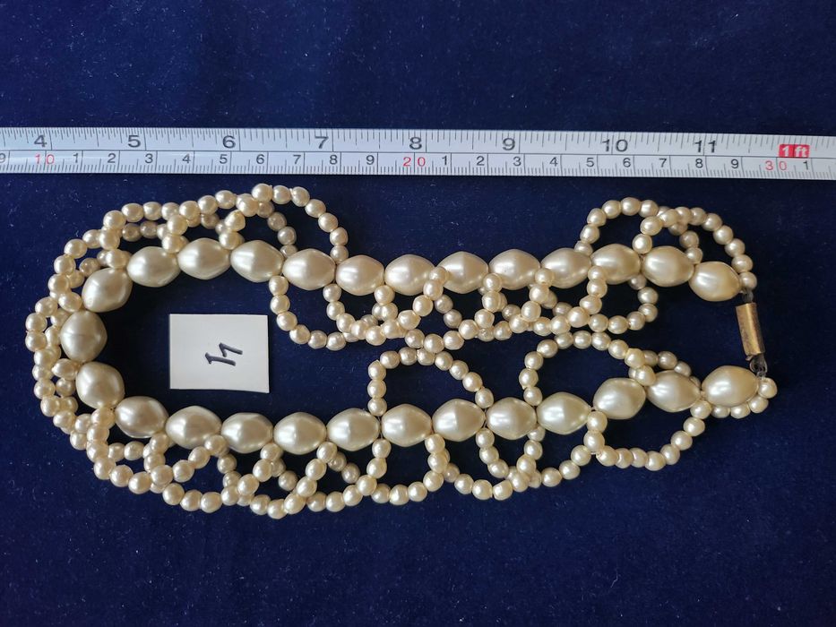 Огърлици от кехлибар, гривна, огърлици перли, обеци...