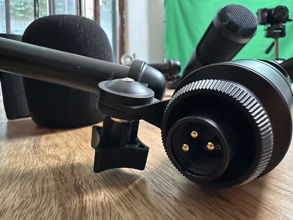 Microfon Audio Technica AT2020 cu XLR + CABLU 3metri si STATIV de masa