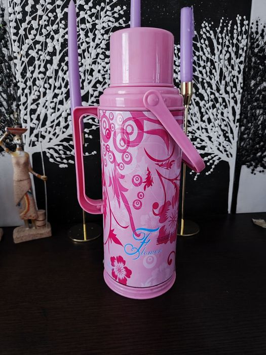 Продам термос  со стеклянной колбой