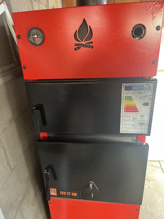 Centrala pe combustibil solid lemne , carbune  27 kw + 6 calorifere