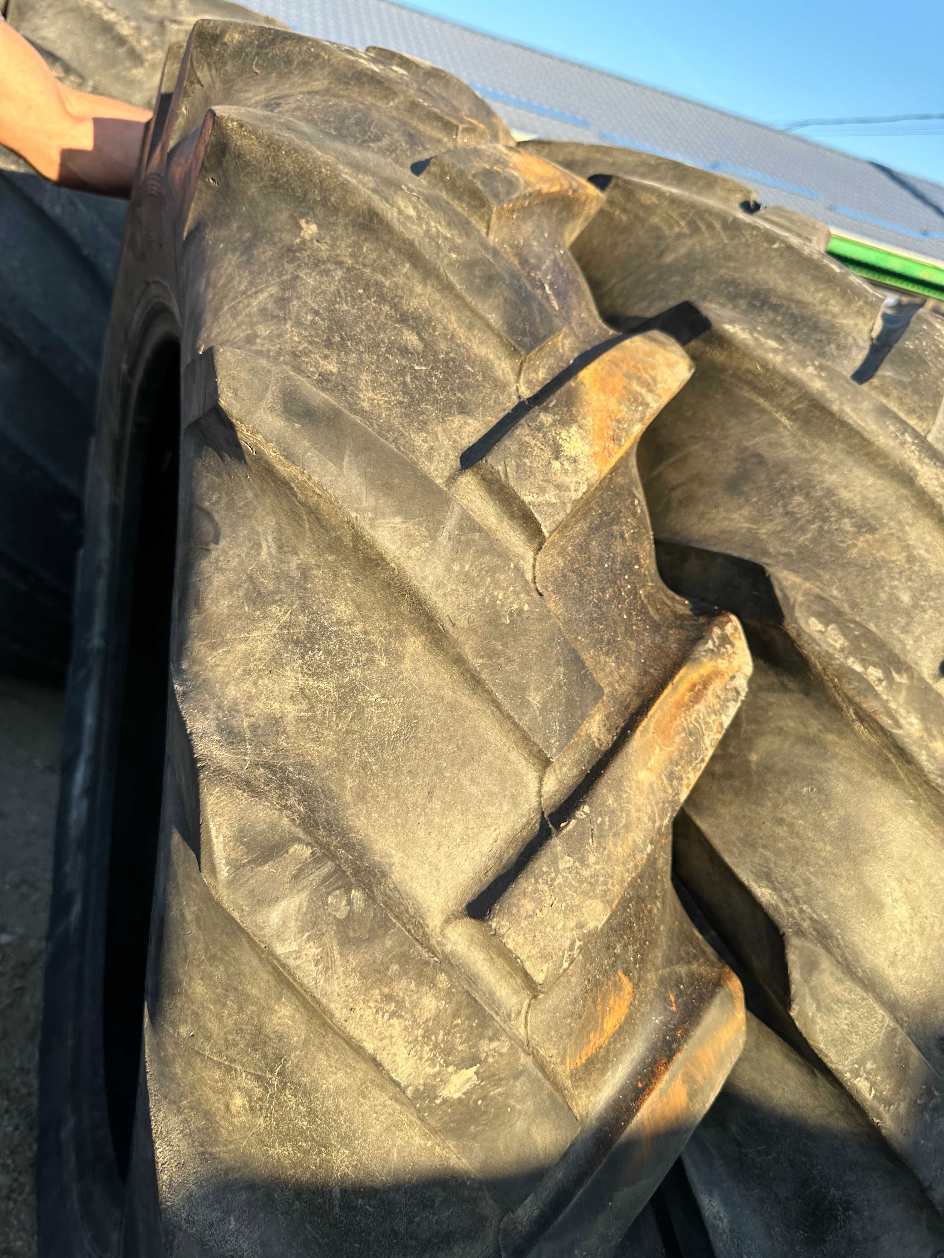 Anvelope sh 12.4 R32