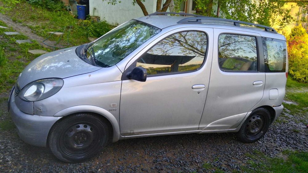 Yaris Verso 1.5 din 2001