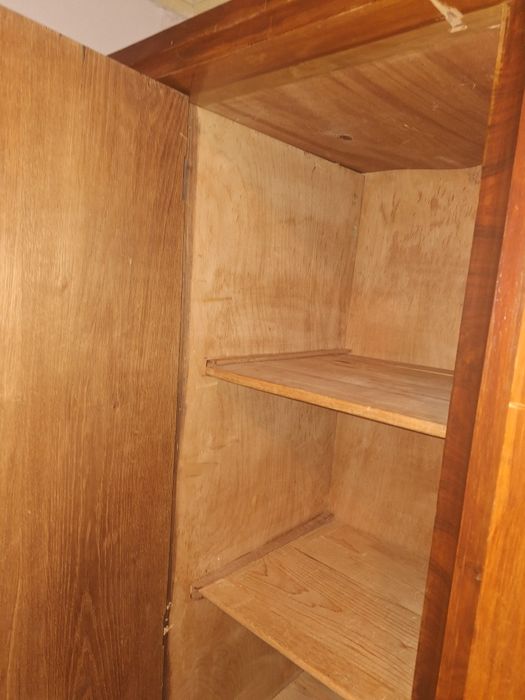 Старинен гардероб триклирен