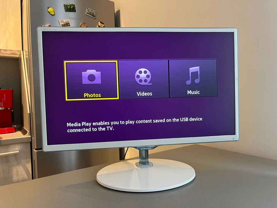 Телевизор Монитор Samsung 24" Full HD