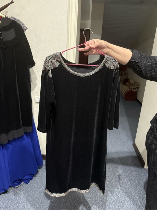 Вечерние платья, оделось один раз