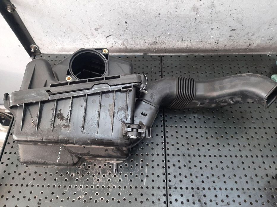 carcasa filtru aer 1.6 d d16aa suzuki vitara 62m-a01