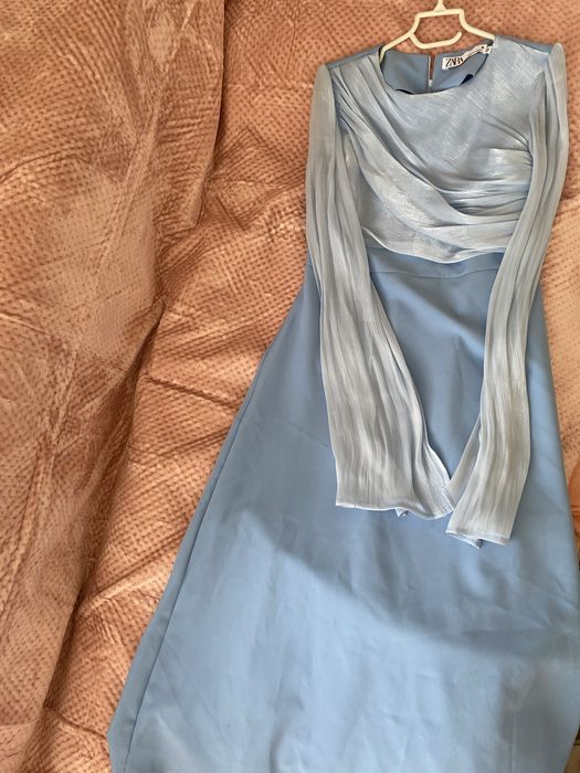 продам платье,голубое,