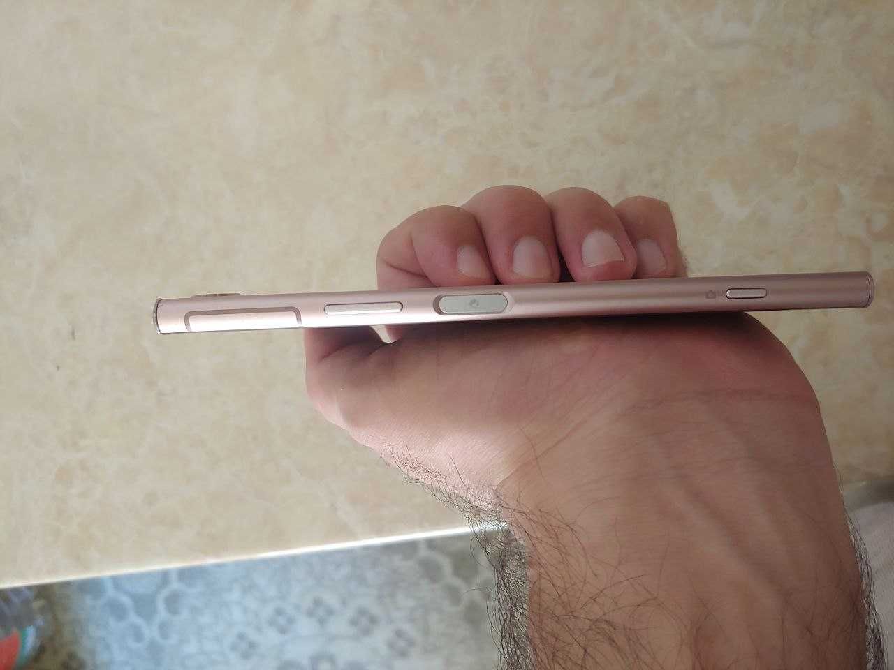 Sony Xperia XZ1 64g