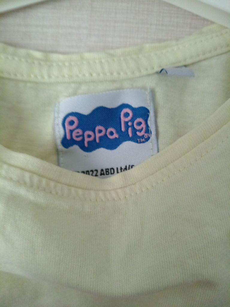 Salopeta+tricou Pepa Pig mărimea 128