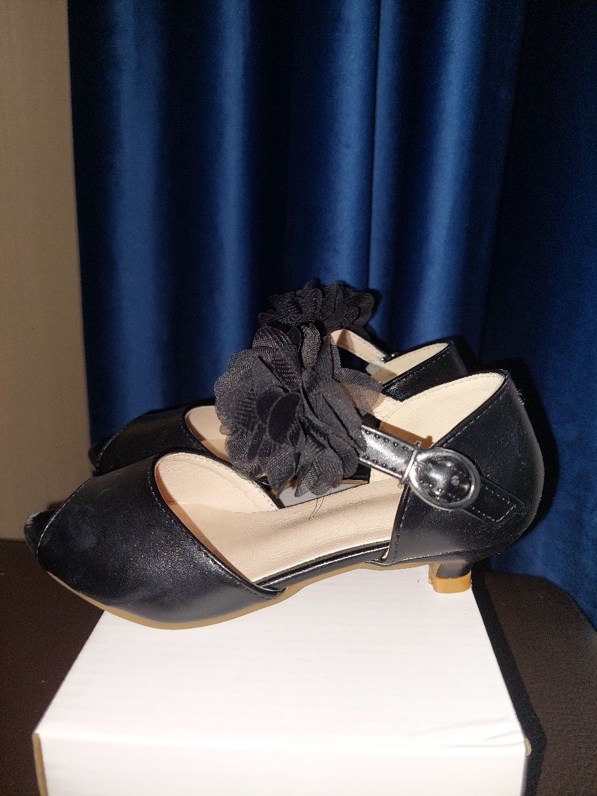 Lot pantofi 26 fetite