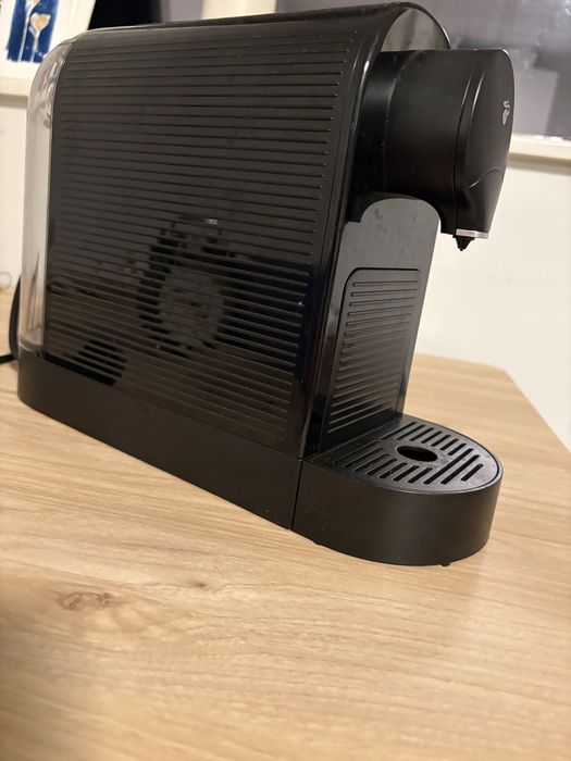 Продавам кафе машина Tchibo Capsule