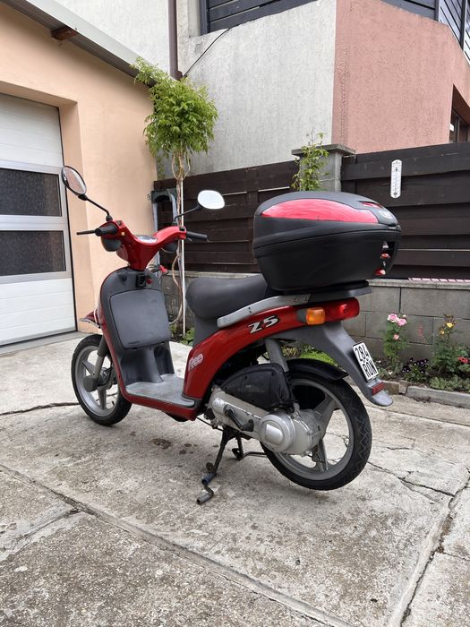 Vand Piaggio Free