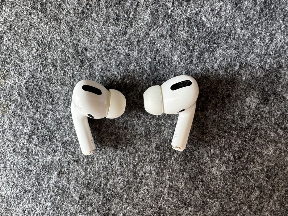 Casti Apple AirPods Pro 1 MagSafe Case
