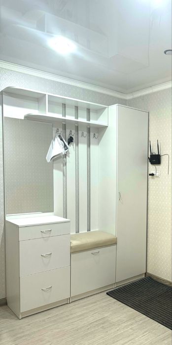 Продам прихожую!!!