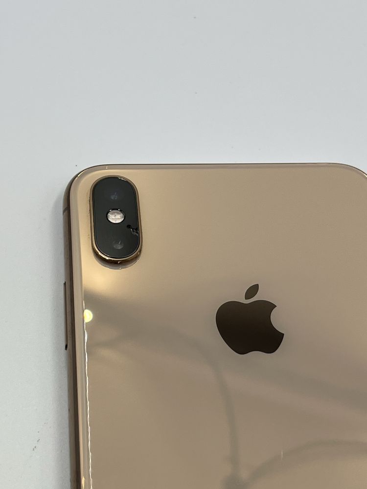 Iphone 12 Pro и iPhone Xs Max