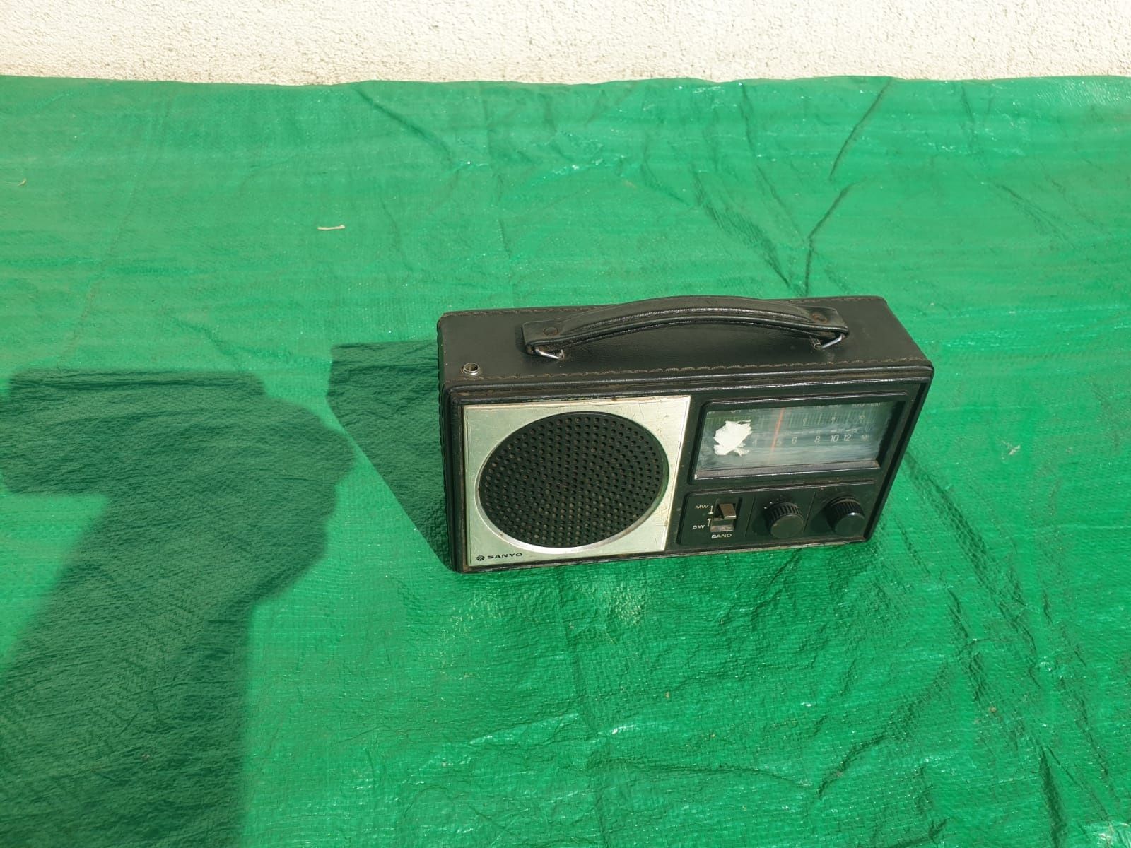 Radio Receptor Sanyo, model RP-2805,made in Japan, functional