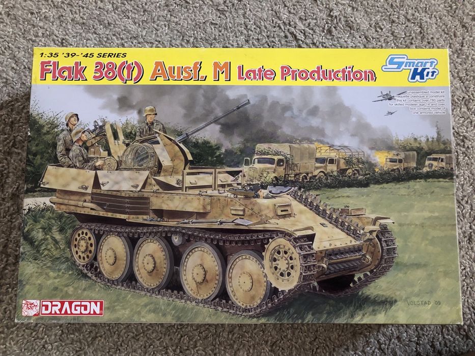 Сборная модель немецкого танка 1/35 Dragon 6590