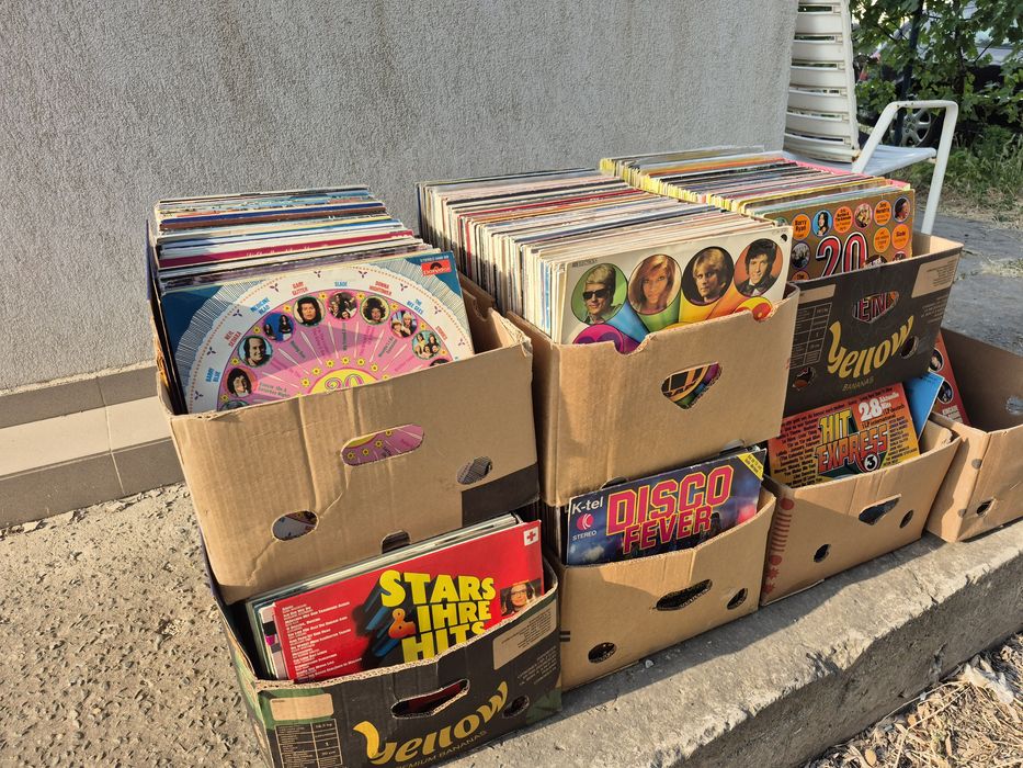 Vând Lot 2000 lp Discuri Vinil colectie muzica usoara straina