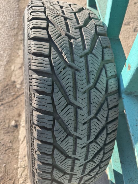 Зимни гуми 21година