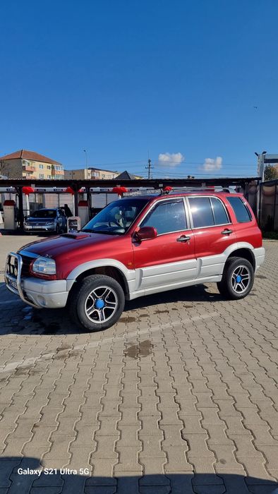 Vând Suzuki Grand Vitara